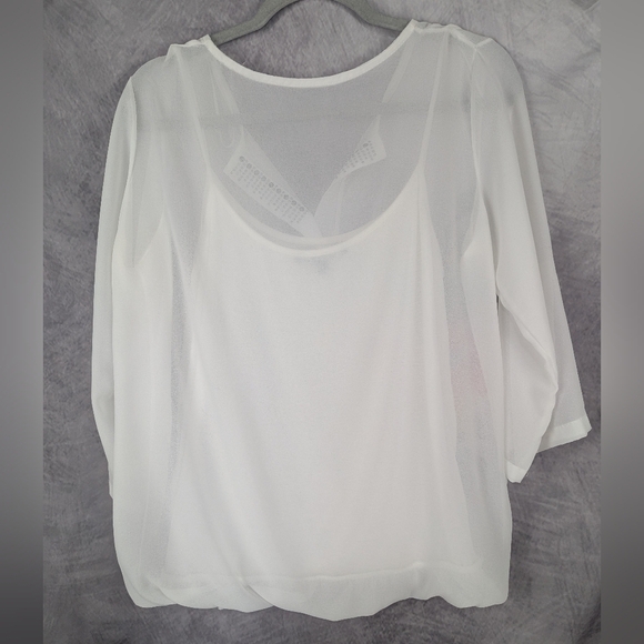 Charlie B Medium Blouse With Tank Made In Italy White With Floral Design - Picture 2 of 11